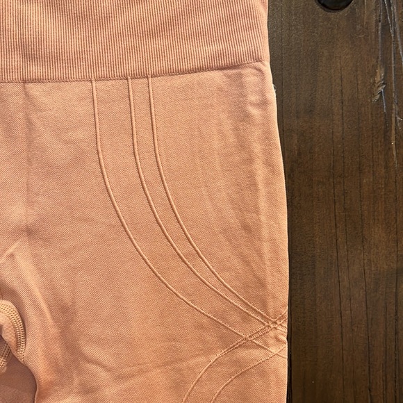 Fabletics Matching Set - Tan S Workout Pants and Sports Bra (With Padding) - Picture 3 of 8